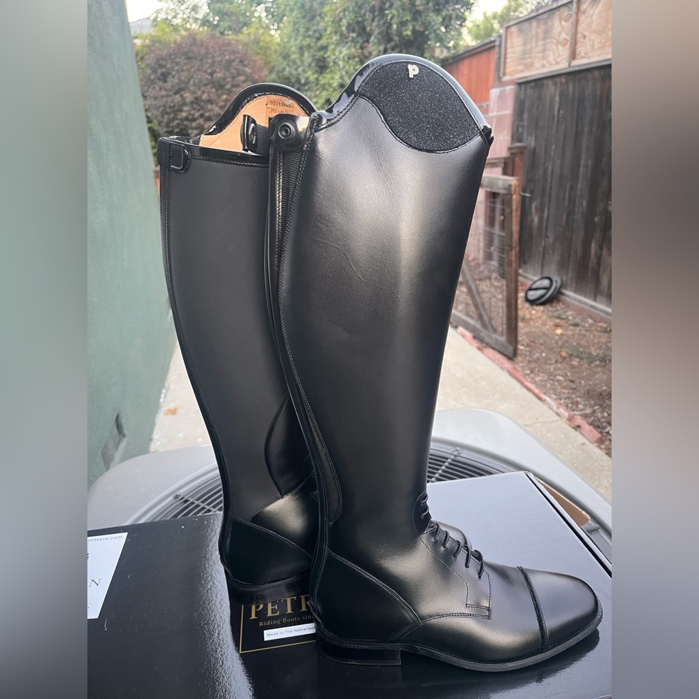 New Petrie Riva Field Boots